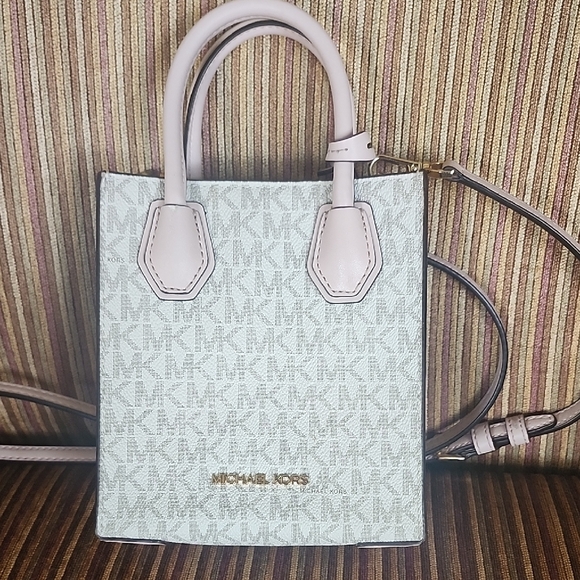 Michael Kors Beige and Cream Mini Bag - Picture 1 of 3